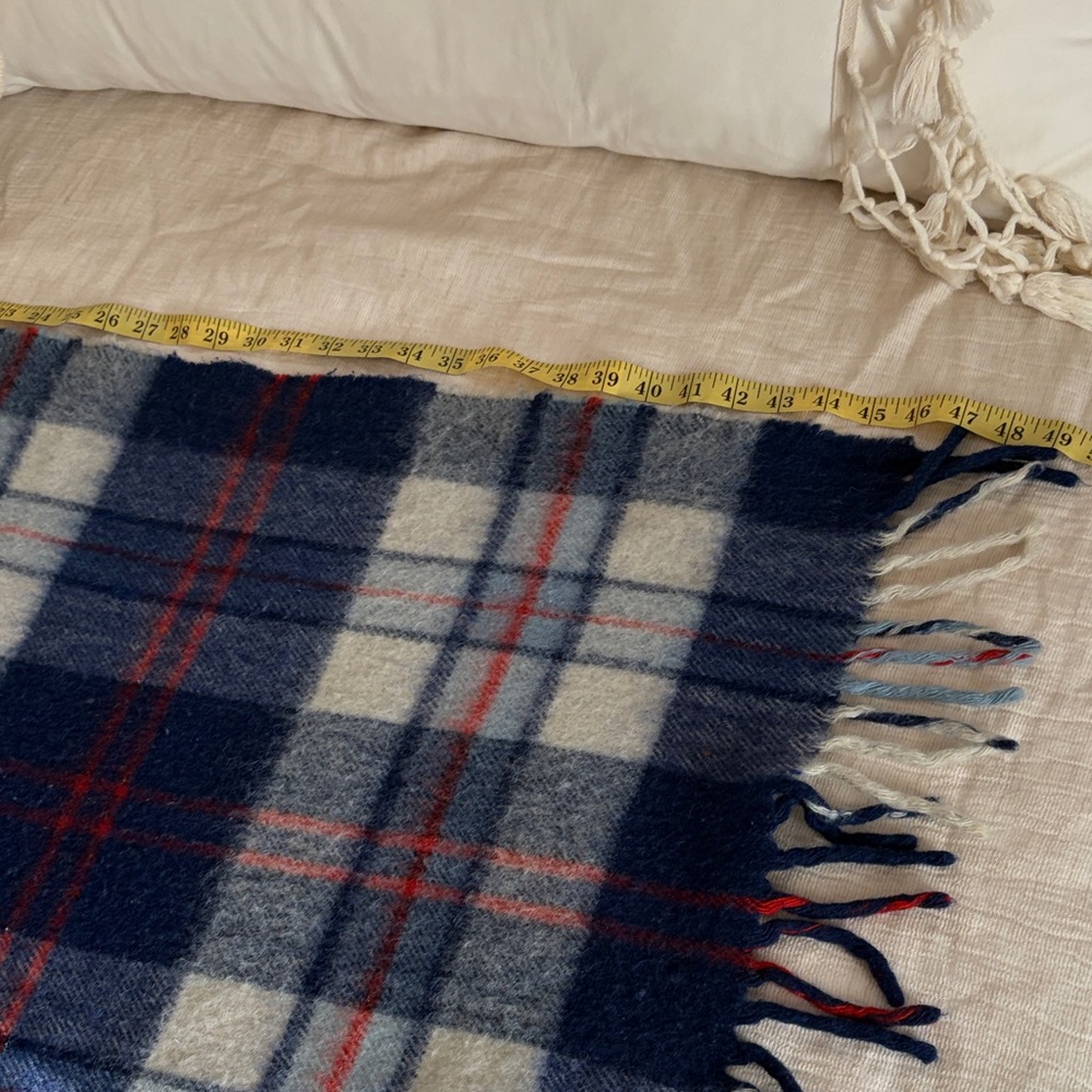 Vintage Tartan Plaid Wool Fringe Throw Blanket - Picture 6 of 6